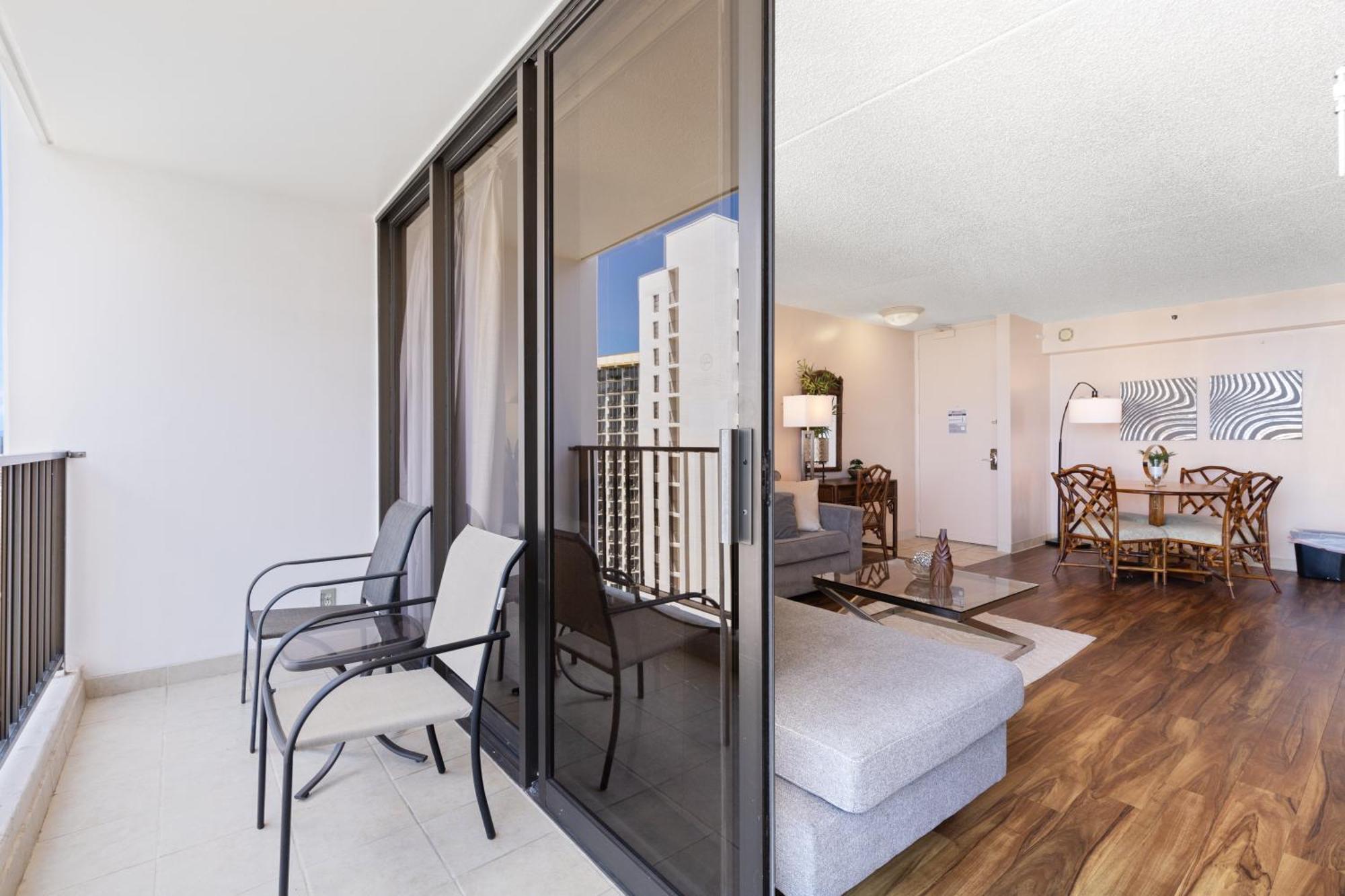 Beautifully Renovated 32Nd Floor Deluxe Ocean View Waikiki Condo Condo 檀香山 外观 照片