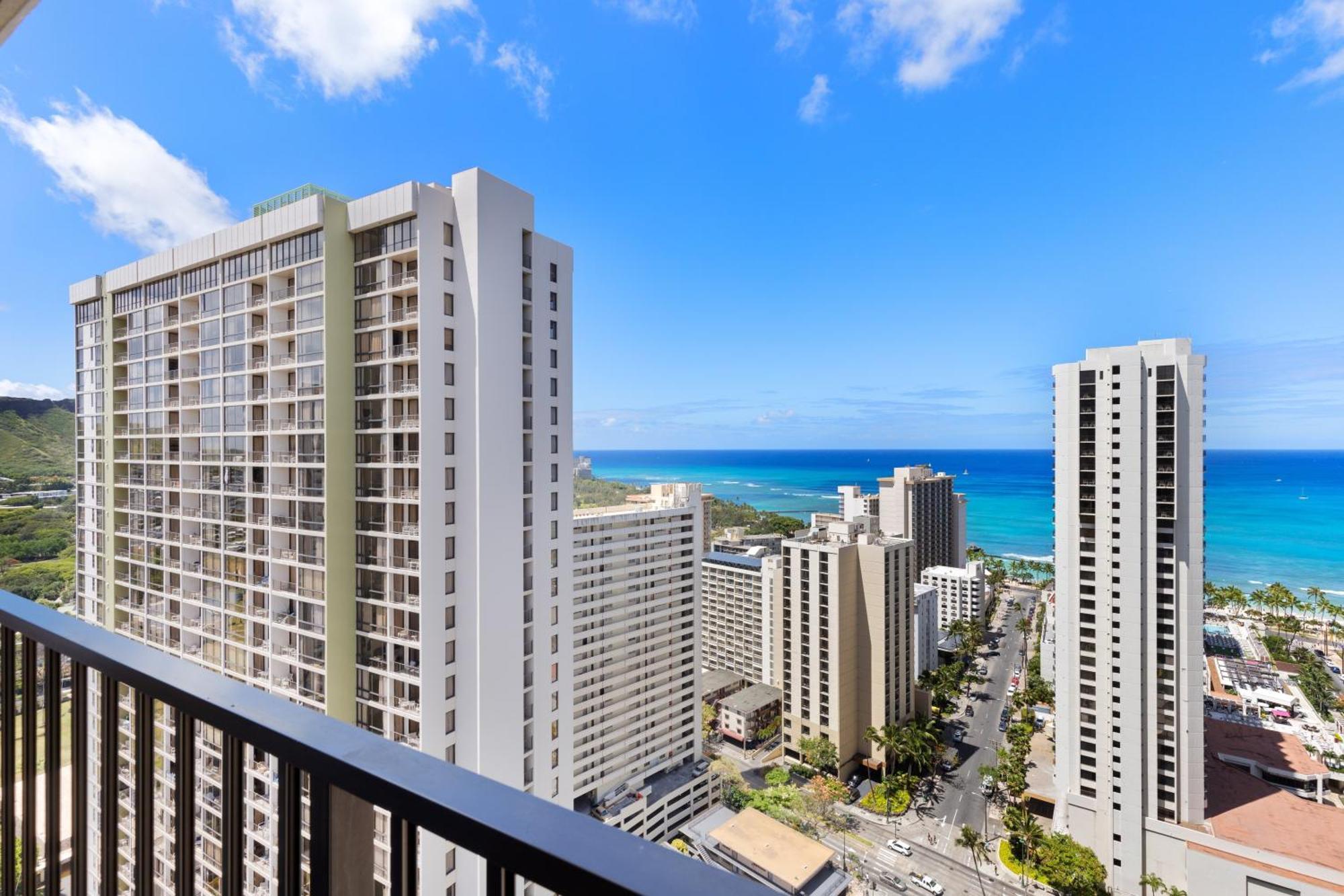 Beautifully Renovated 32Nd Floor Deluxe Ocean View Waikiki Condo Condo 檀香山 外观 照片